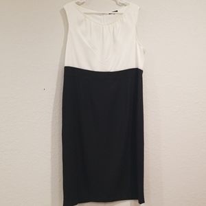 4/$20 Allen Kay Sleeveless Black & White Dress